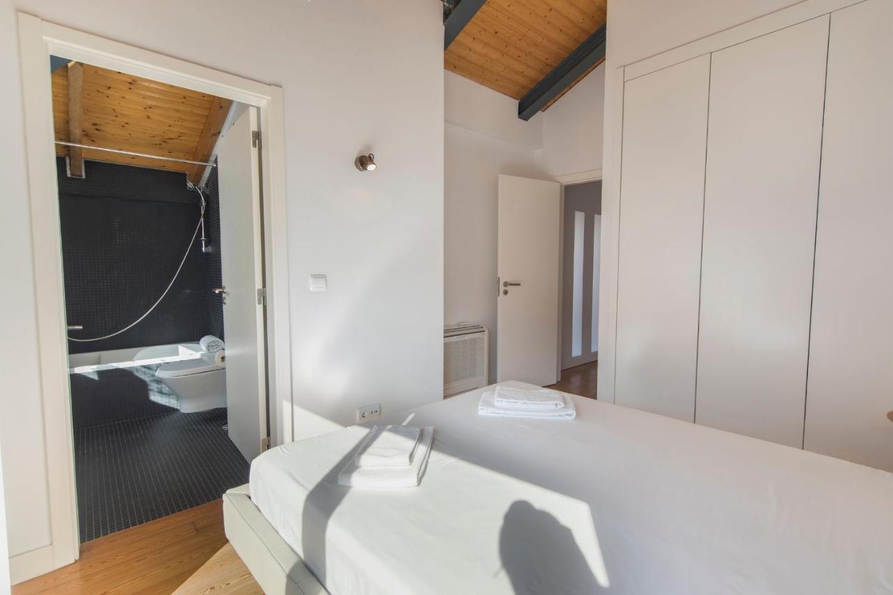 Bairro Alto Stunning Flat With Balcony By Lovelystay Lisboa Εξωτερικό φωτογραφία