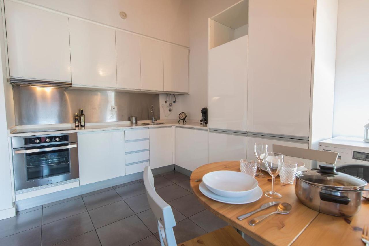 Bairro Alto Stunning Flat With Balcony By Lovelystay Lisboa Εξωτερικό φωτογραφία